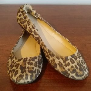 Flats, leopard print